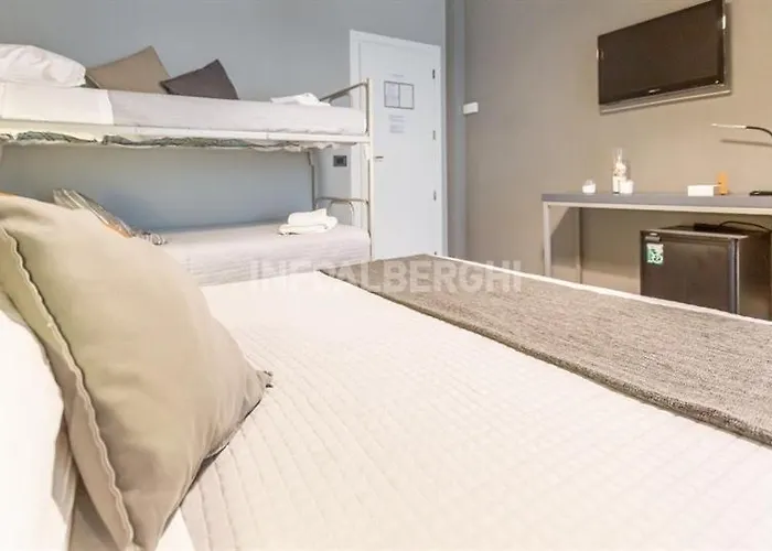 Aquila 2* ريميني