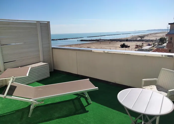 Aquila 2* ريميني