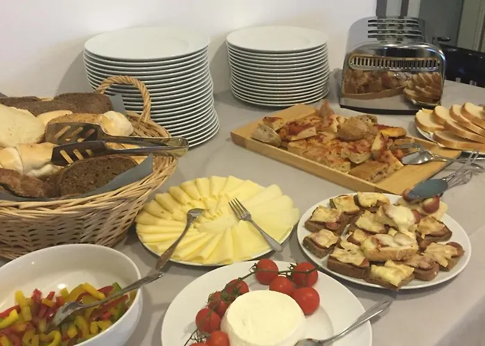 拉奎拉酒店 里米尼