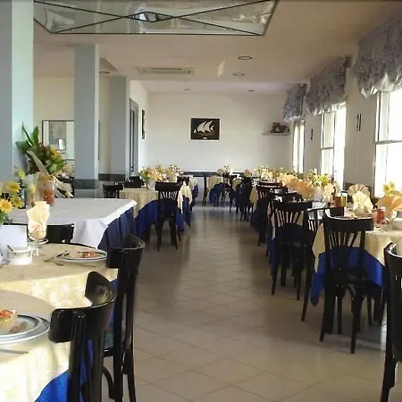 Hotel Aquila 2*