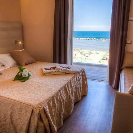 Aquila Hotel 2*