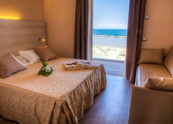 Aquila Hotel 2*
